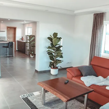 Inmitten Der Mit Sauna